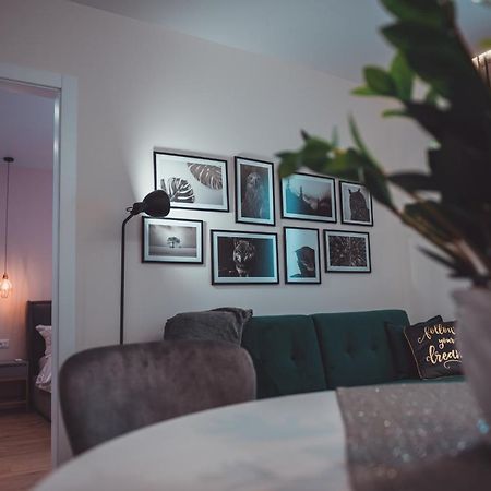 Tam Serviced Apartment City Center No2 Tirana Esterno foto