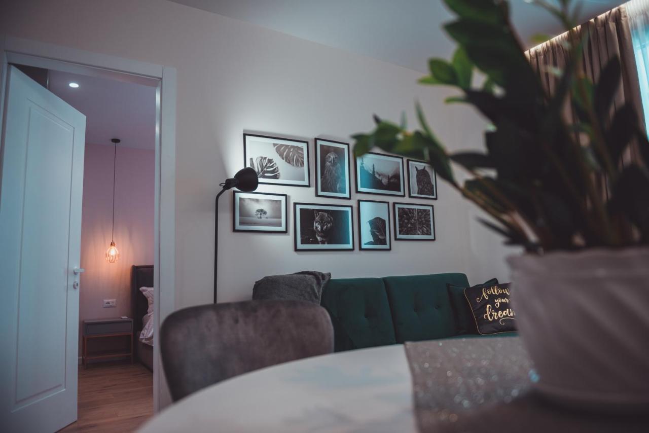 Tam Serviced Apartment City Center No2 Tirana Esterno foto
