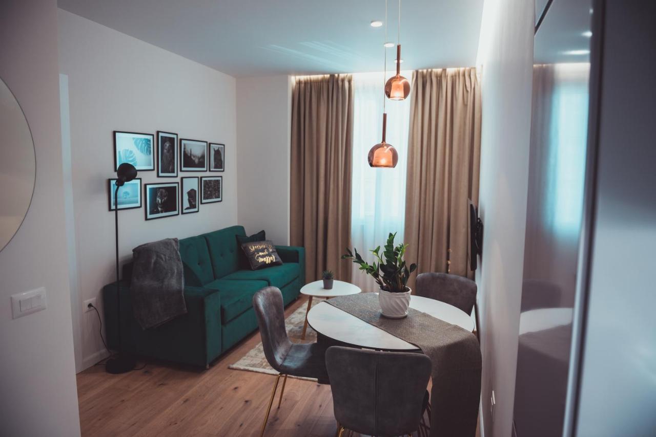 Tam Serviced Apartment City Center No2 Tirana Esterno foto