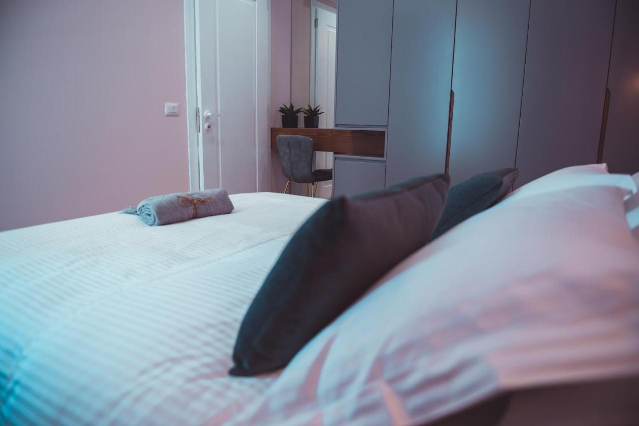 Tam Serviced Apartment City Center No2 Tirana Esterno foto