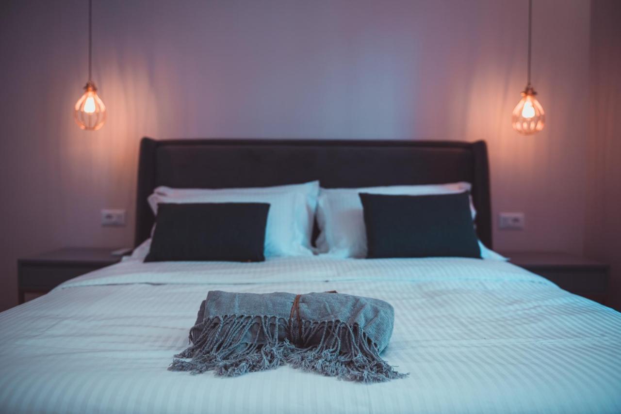 Tam Serviced Apartment City Center No2 Tirana Esterno foto
