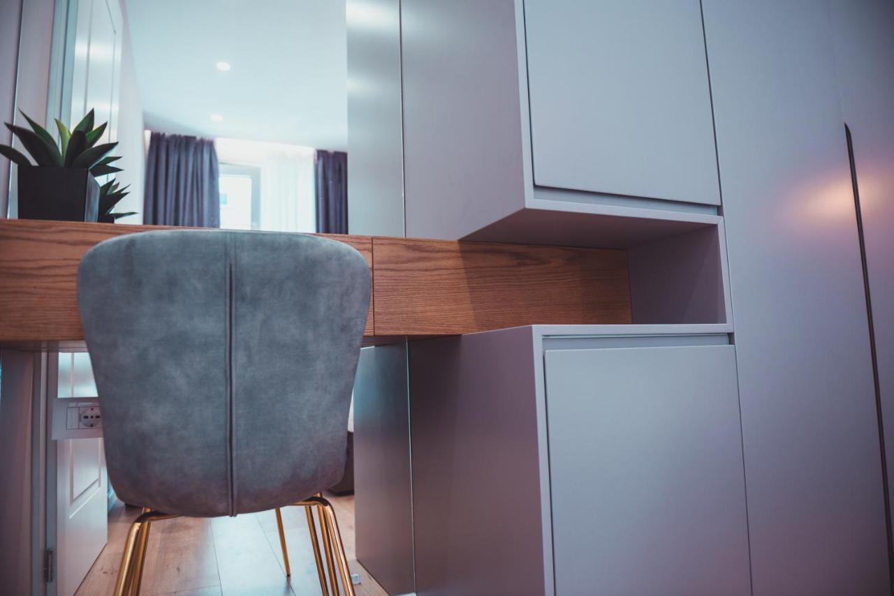 Tam Serviced Apartment City Center No2 Tirana Esterno foto