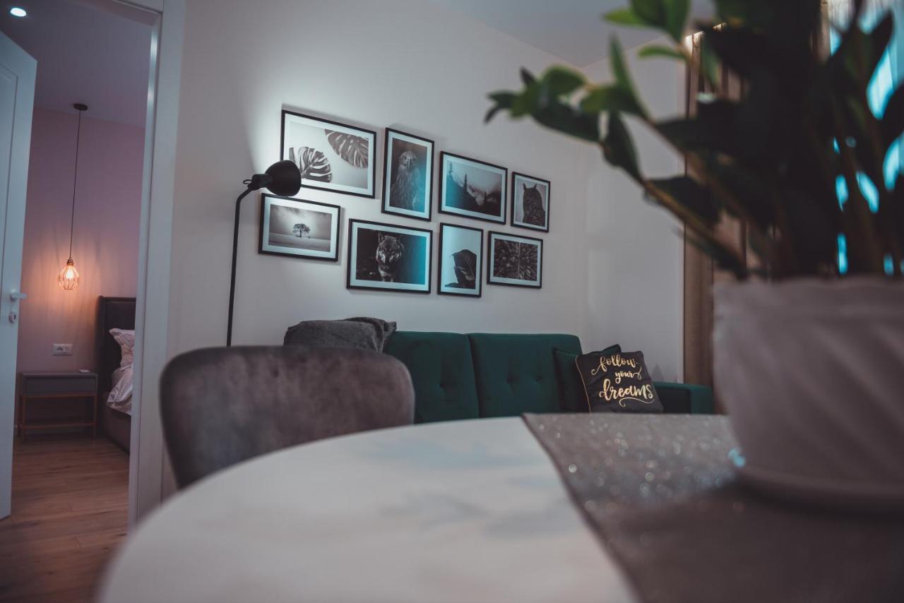 Tam Serviced Apartment City Center No2 Tirana Esterno foto